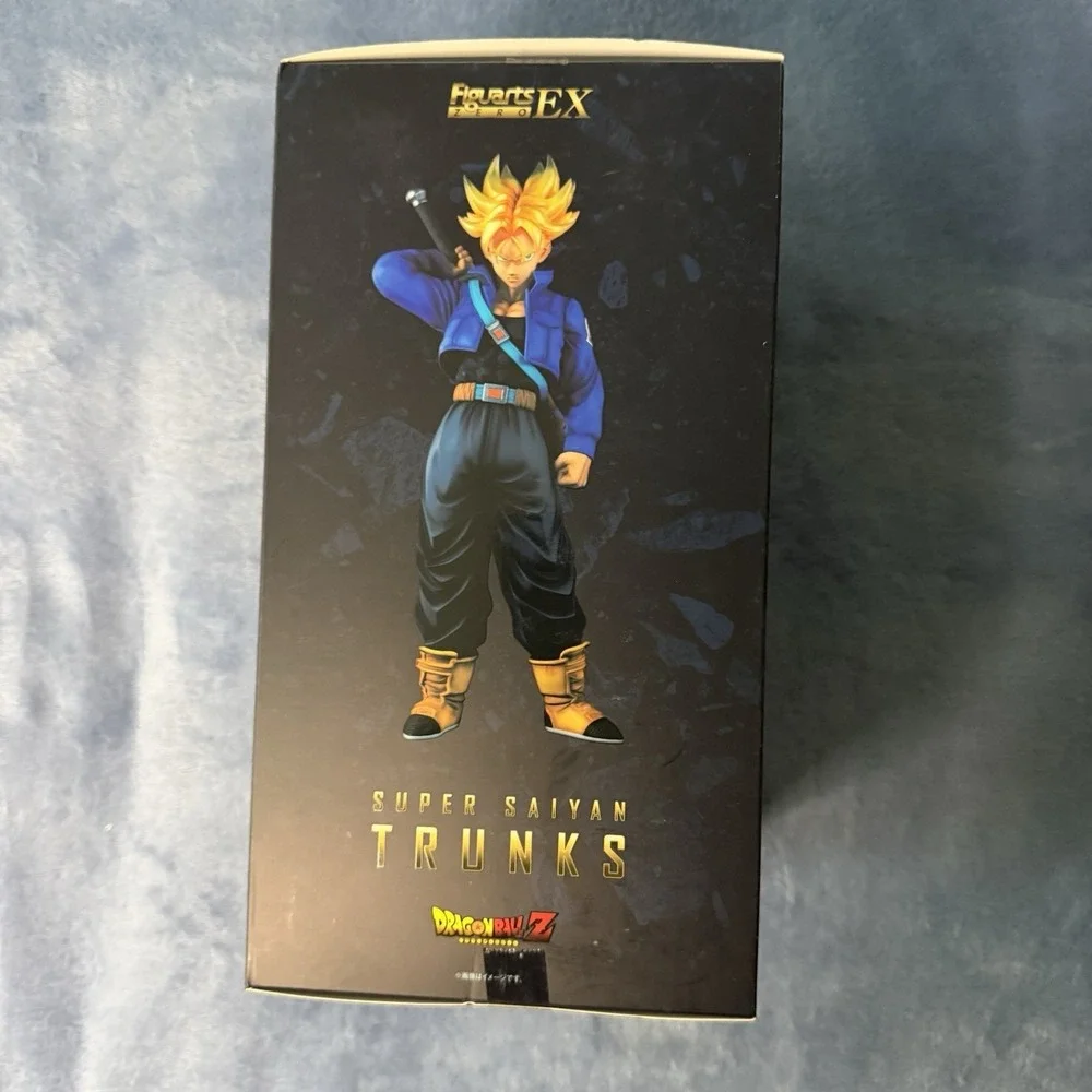 Dragon Ball‎ Z Figuarts ZEROEX Super Saiyan Trunks 4543112929037